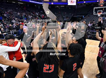 Thumbnail 1 in Etiwanda vs. Archbishop Mitty (CIF State Open Div. Final) photogallery.