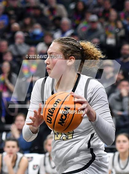 Thumbnail 3 in Etiwanda vs. Archbishop Mitty (CIF State Open Div. Final) photogallery.