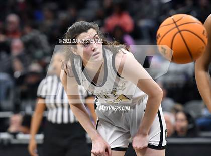 Thumbnail 1 in Etiwanda vs. Archbishop Mitty (CIF State Open Div. Final) photogallery.