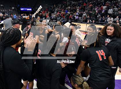 Thumbnail 1 in Etiwanda vs. Archbishop Mitty (CIF State Open Div. Final) photogallery.