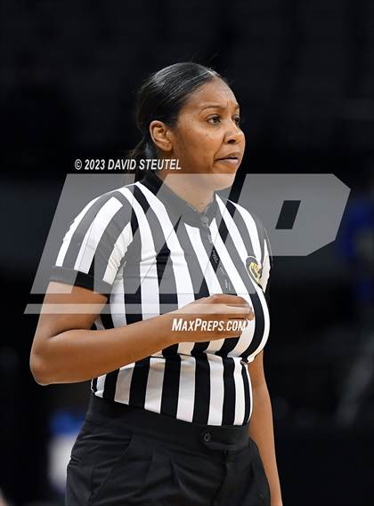 Thumbnail 2 in Etiwanda vs. Archbishop Mitty (CIF State Open Div. Final) photogallery.