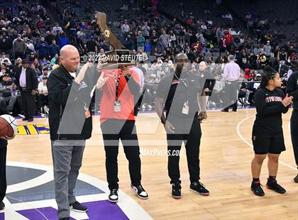 Thumbnail 3 in Etiwanda vs. Archbishop Mitty (CIF State Open Div. Final) photogallery.
