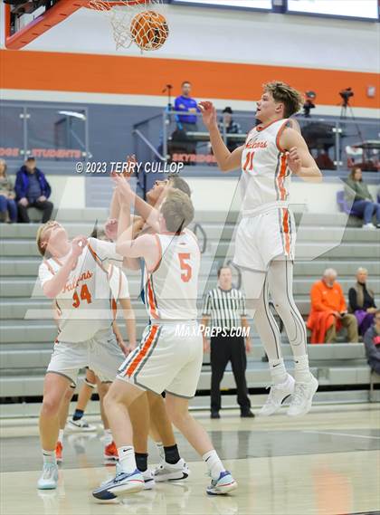 Thumbnail 2 in Farmington vs. Skyridge (Falcon Classaic) photogallery.