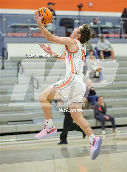 Thumbnail 1 in Farmington vs. Skyridge (Falcon Classaic) photogallery.