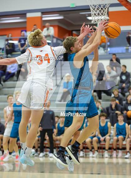 Thumbnail 1 in Farmington vs. Skyridge (Falcon Classaic) photogallery.