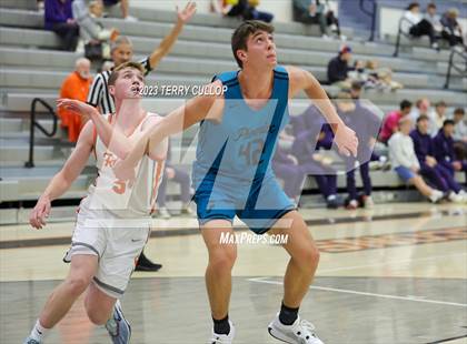 Thumbnail 2 in Farmington vs. Skyridge (Falcon Classaic) photogallery.