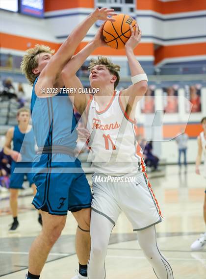Thumbnail 2 in Farmington vs. Skyridge (Falcon Classaic) photogallery.