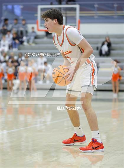 Thumbnail 2 in Farmington vs. Skyridge (Falcon Classaic) photogallery.