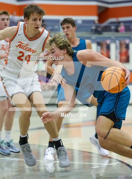 Thumbnail 3 in Farmington vs. Skyridge (Falcon Classaic) photogallery.