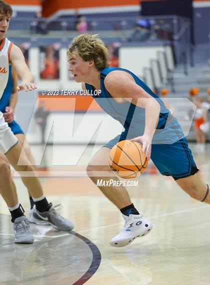 Thumbnail 1 in Farmington vs. Skyridge (Falcon Classaic) photogallery.