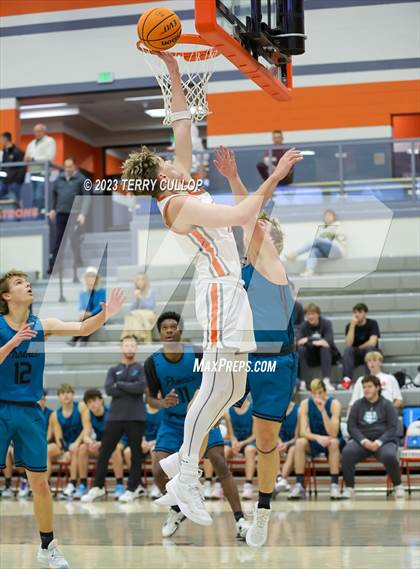 Thumbnail 1 in Farmington vs. Skyridge (Falcon Classaic) photogallery.
