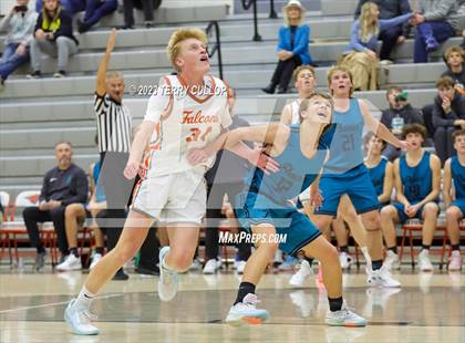 Thumbnail 3 in Farmington vs. Skyridge (Falcon Classaic) photogallery.