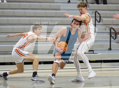 Thumbnail 2 in Farmington vs. Skyridge (Falcon Classaic) photogallery.