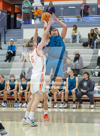 Thumbnail 3 in Farmington vs. Skyridge (Falcon Classaic) photogallery.