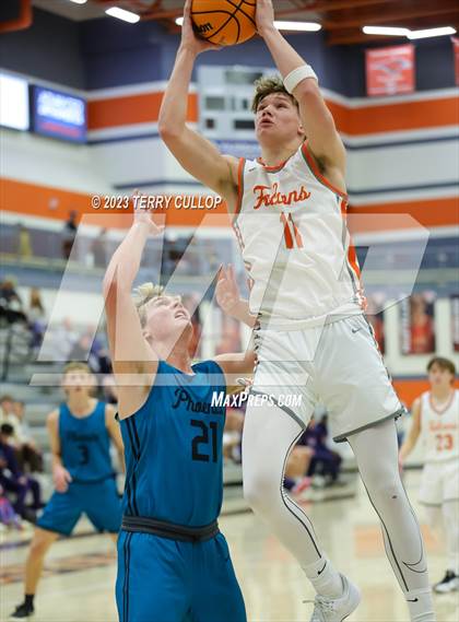 Thumbnail 3 in Farmington vs. Skyridge (Falcon Classaic) photogallery.