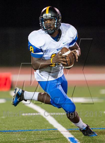 Thumbnail 3 in Douglass vs. Wise (Prince George’s Pigskin Classic)  photogallery.