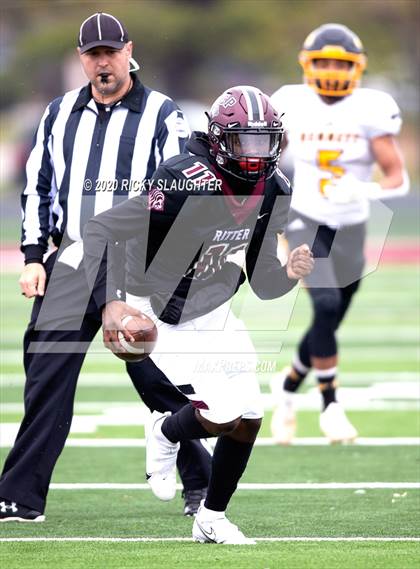 Thumbnail 1 in Kennett vs. Cardinal Ritter College Prep (MSHSAA Class 3 Quarterfinal Playoff) photogallery.