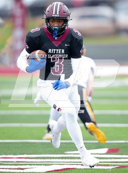 Thumbnail 1 in Kennett vs. Cardinal Ritter College Prep (MSHSAA Class 3 Quarterfinal Playoff) photogallery.