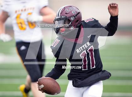 Thumbnail 1 in Kennett vs. Cardinal Ritter College Prep (MSHSAA Class 3 Quarterfinal Playoff) photogallery.