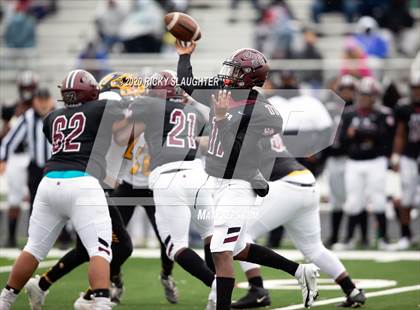Thumbnail 1 in Kennett vs. Cardinal Ritter College Prep (MSHSAA Class 3 Quarterfinal Playoff) photogallery.