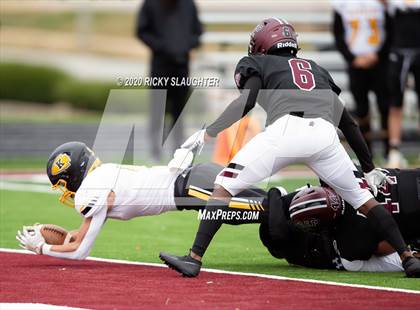 Thumbnail 3 in Kennett vs. Cardinal Ritter College Prep (MSHSAA Class 3 Quarterfinal Playoff) photogallery.