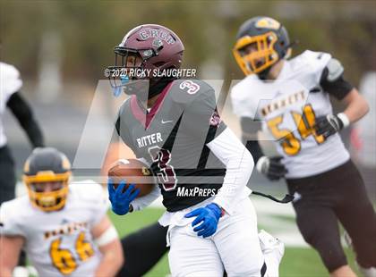 Thumbnail 1 in Kennett vs. Cardinal Ritter College Prep (MSHSAA Class 3 Quarterfinal Playoff) photogallery.