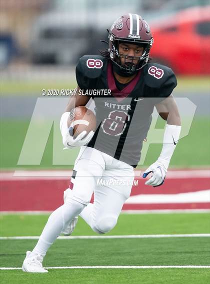Thumbnail 3 in Kennett vs. Cardinal Ritter College Prep (MSHSAA Class 3 Quarterfinal Playoff) photogallery.