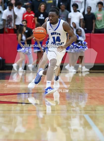 Thumbnail 1 in North Crowley vs. Allen (UIL 6A D1 Boys Basketball Regional Semi) photogallery.