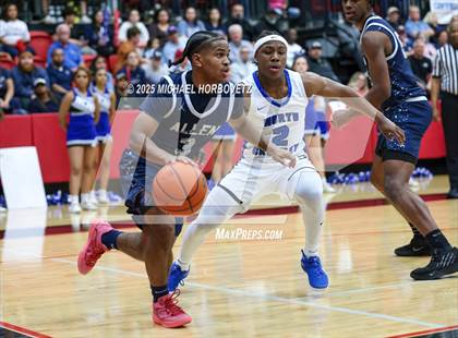 Thumbnail 3 in North Crowley vs. Allen (UIL 6A D1 Boys Basketball Regional Semi) photogallery.