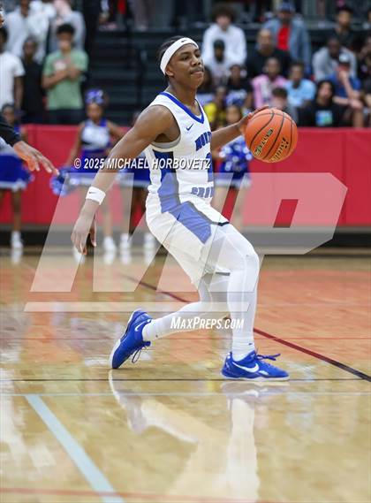 Thumbnail 2 in North Crowley vs. Allen (UIL 6A D1 Boys Basketball Regional Semi) photogallery.