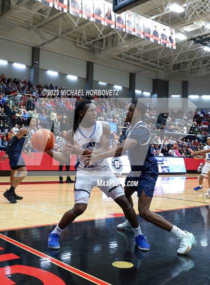 Thumbnail 3 in North Crowley vs. Allen (UIL 6A D1 Boys Basketball Regional Semi) photogallery.