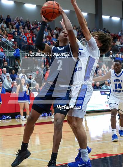 Thumbnail 3 in North Crowley vs. Allen (UIL 6A D1 Boys Basketball Regional Semi) photogallery.