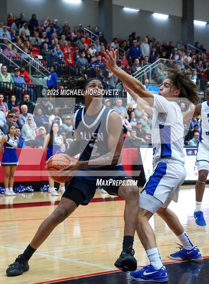 Thumbnail 2 in North Crowley vs. Allen (UIL 6A D1 Boys Basketball Regional Semi) photogallery.