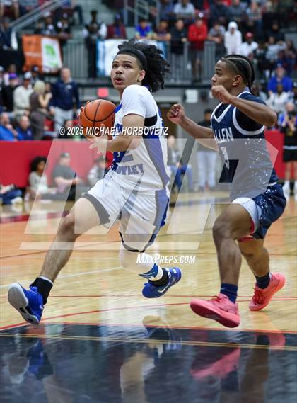 Thumbnail 2 in North Crowley vs. Allen (UIL 6A D1 Boys Basketball Regional Semi) photogallery.