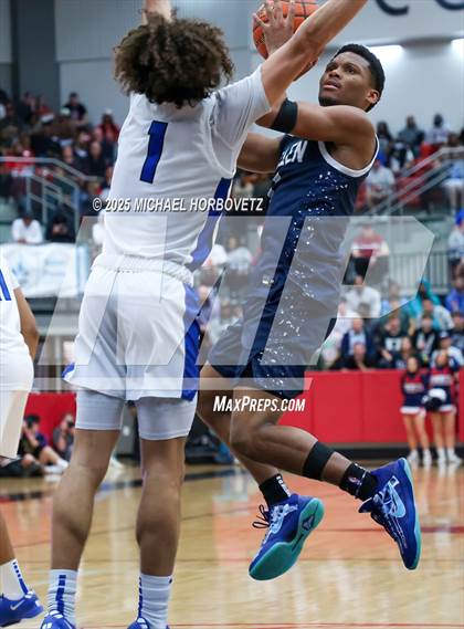 Thumbnail 2 in North Crowley vs. Allen (UIL 6A D1 Boys Basketball Regional Semi) photogallery.