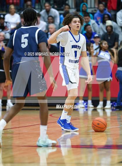 Thumbnail 3 in North Crowley vs. Allen (UIL 6A D1 Boys Basketball Regional Semi) photogallery.