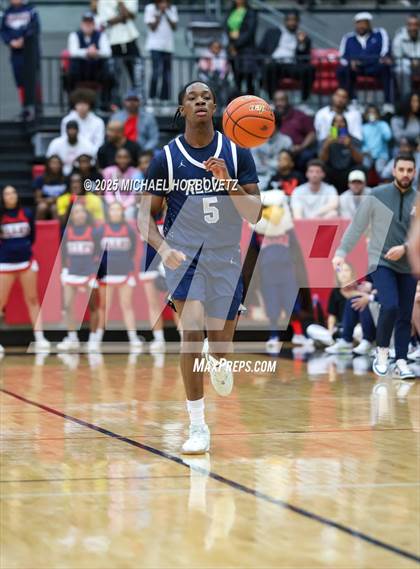 Thumbnail 1 in North Crowley vs. Allen (UIL 6A D1 Boys Basketball Regional Semi) photogallery.