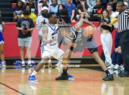 Thumbnail 2 in North Crowley vs. Allen (UIL 6A D1 Boys Basketball Regional Semi) photogallery.