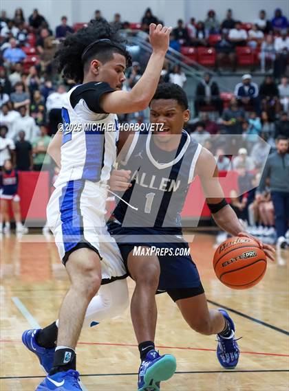 Thumbnail 3 in North Crowley vs. Allen (UIL 6A D1 Boys Basketball Regional Semi) photogallery.