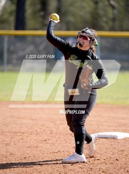 Thumbnail 2 in South Pittsburg vs Rhea County (Sale Creek Play Day) photogallery.