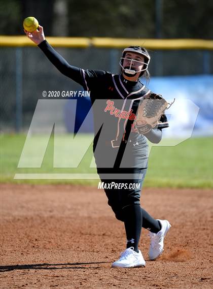 Thumbnail 2 in South Pittsburg vs Rhea County (Sale Creek Play Day) photogallery.