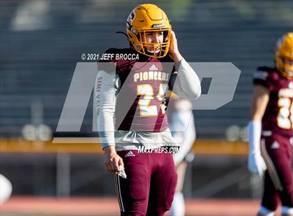 Thumbnail 1 in Simi Valley (Intrasqaud Scrimmage) 03/13/2021 photogallery.