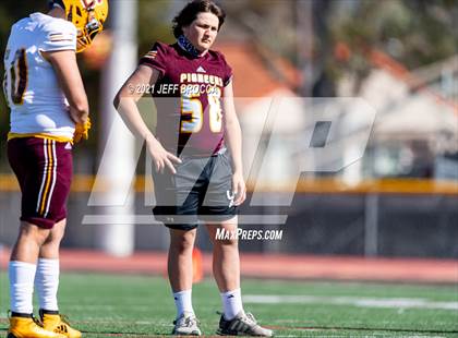 Thumbnail 3 in Simi Valley (Intrasqaud Scrimmage) 03/13/2021 photogallery.