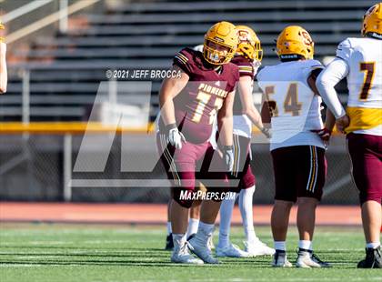 Thumbnail 3 in Simi Valley (Intrasqaud Scrimmage) 03/13/2021 photogallery.