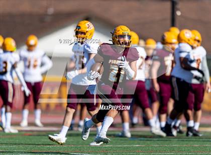Thumbnail 3 in Simi Valley (Intrasqaud Scrimmage) 03/13/2021 photogallery.