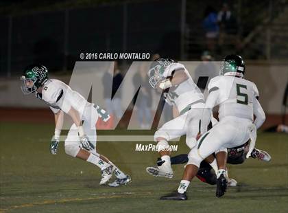 Thumbnail 1 in South Hills vs. Glendora photogallery.
