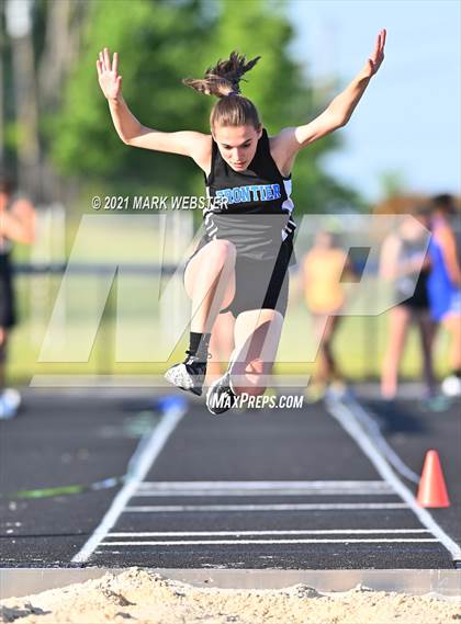 Thumbnail 2 in Williamsville North @ Frontier photogallery.