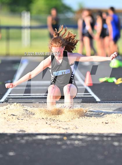 Thumbnail 1 in Williamsville North @ Frontier photogallery.