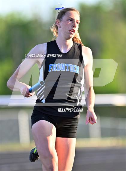 Thumbnail 2 in Williamsville North @ Frontier photogallery.