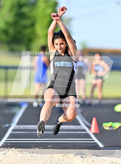 Thumbnail 3 in Williamsville North @ Frontier photogallery.